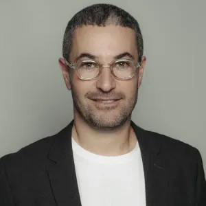 speaker photo