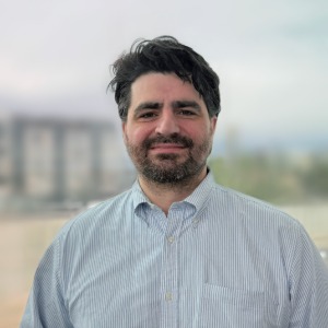 speaker photo