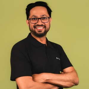 speaker photo