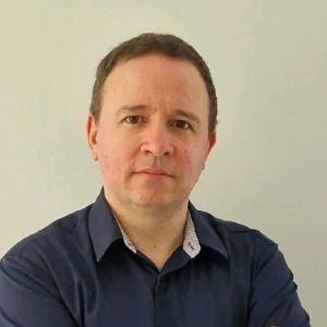 speaker photo