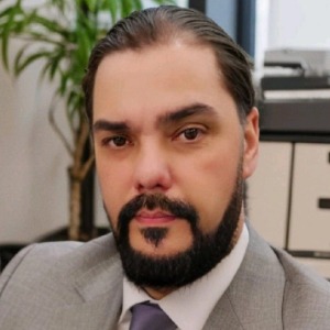 speaker photo