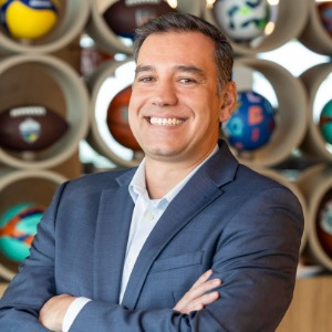 speaker photo
