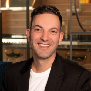 speaker photo