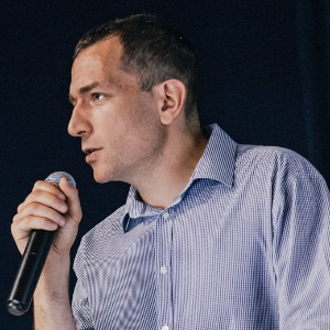 speaker photo