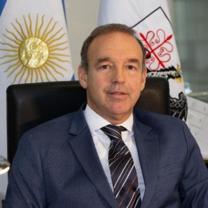 speaker photo