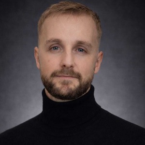 speaker photo