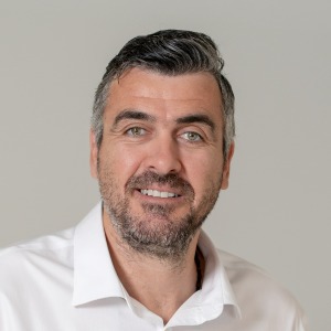 speaker photo