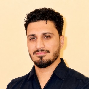 speaker photo
