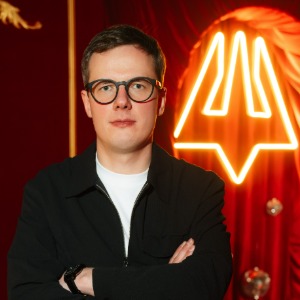 speaker photo