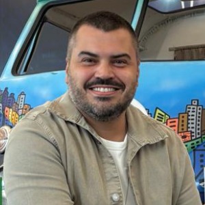 speaker photo