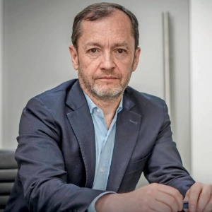 speaker photo