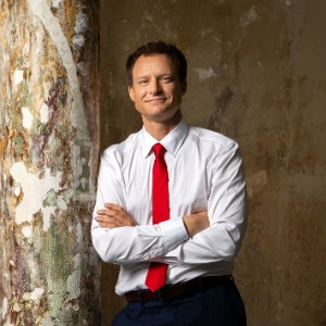speaker photo