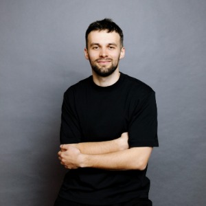 speaker photo
