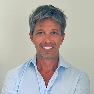 speaker photo