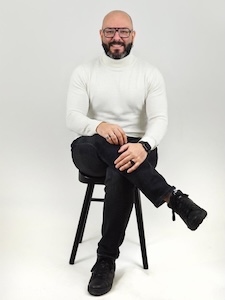 speaker photo