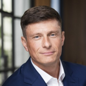 speaker photo