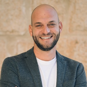 speaker photo